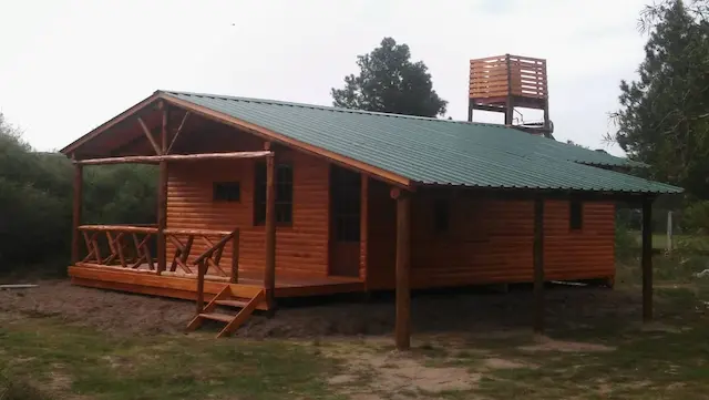 Cabaña tradicional 42 m² — detalle constructivo